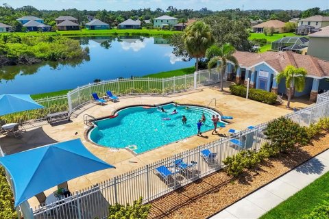 House in Palmetto, Florida 3 bedrooms, 174.28 sq.m. № 1898639 - photo 5