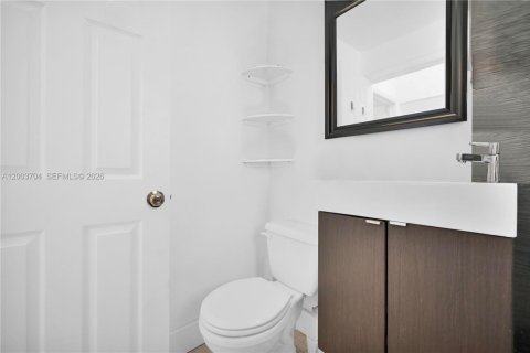 Copropriété à vendre à Miami Beach, Floride: 1 chambre, 54.72 m2 № 2074730 - photo 10