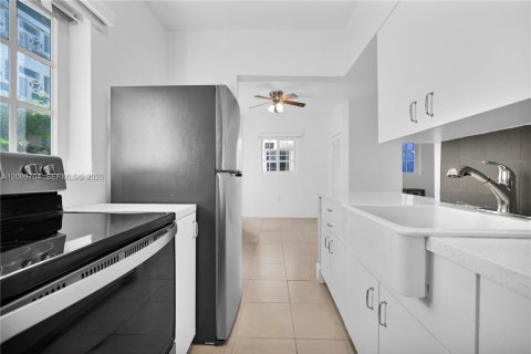Copropriété à vendre à Miami Beach, Floride: 1 chambre, 54.72 m2 № 2074730 - photo 5