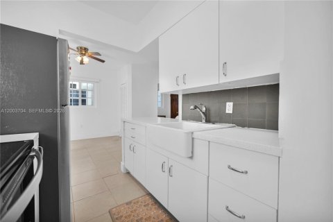 Copropriété à vendre à Miami Beach, Floride: 1 chambre, 54.72 m2 № 2074730 - photo 6