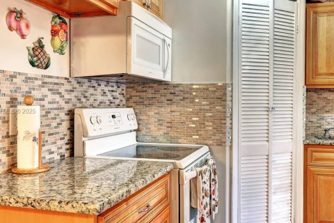 Copropriété à vendre à Lauderhill, Floride: 2 chambres, 117.06 m2 № 2036357 - photo 3