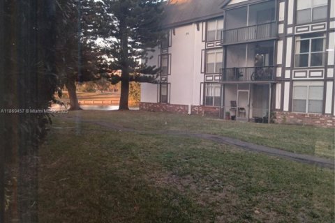 Copropriété à vendre à Lauderhill, Floride: 2 chambres, 117.06 m2 № 2036357 - photo 14