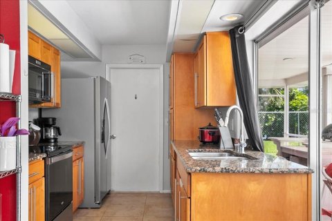House in Port Charlotte, Florida 2 bedrooms, 93.74 sq.m. № 1827130 - photo 10