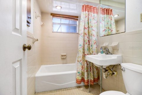Duplex in Tampa, Florida 4 bedrooms, 172.05 sq.m. № 1850923 - photo 26