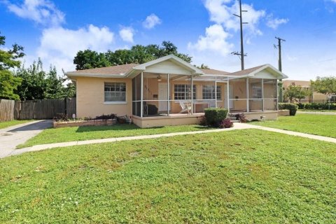Duplex in Tampa, Florida 4 bedrooms, 172.05 sq.m. № 1850923 - photo 3