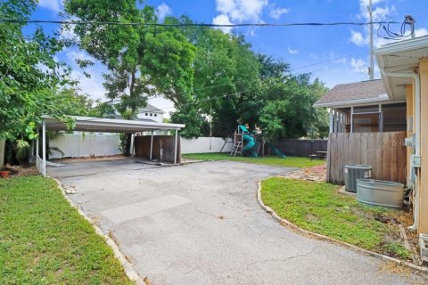 Duplex in Tampa, Florida 4 bedrooms, 172.05 sq.m. № 1850923 - photo 27