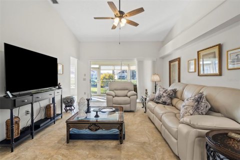 House in Venice, Florida 3 bedrooms, 174.01 sq.m. № 1515030 - photo 4