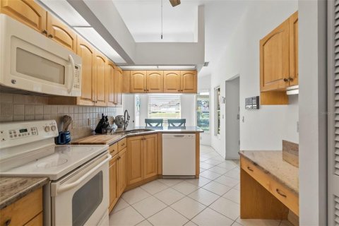 House in Venice, Florida 3 bedrooms, 174.01 sq.m. № 1515030 - photo 11