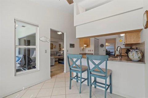 House in Venice, Florida 3 bedrooms, 174.01 sq.m. № 1515030 - photo 9