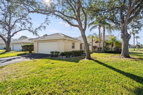House in Venice, Florida 3 bedrooms, 174.01 sq.m. № 1515030 - photo 2