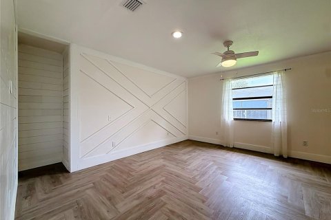 Купить виллу или дом в Семинол, Флорида 3 комнаты, 142.98м2, № 2149740 - фото 17