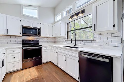 Купить виллу или дом в Семинол, Флорида 3 комнаты, 142.98м2, № 2149740 - фото 10