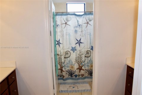 Casa en alquiler en Homestead, Florida, 4 dormitorios, 258.27 m2 № 2012117 - foto 19