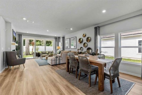 Casa en venta en Flagler Beach, Florida, 5 dormitorios, 293.66 m2 № 1915660 - foto 2