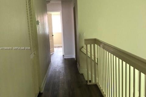Villa ou maison à louer à Doral, Floride: 4 chambres, 200.11 m2 № 2079933 - photo 19