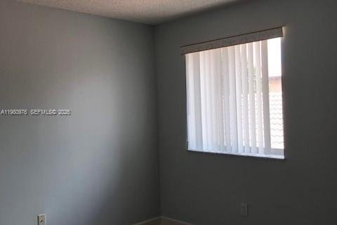 Villa ou maison à louer à Doral, Floride: 4 chambres, 200.11 m2 № 2079933 - photo 20