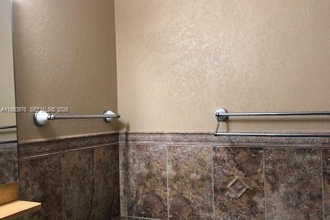 Villa ou maison à louer à Doral, Floride: 4 chambres, 200.11 m2 № 2079933 - photo 29