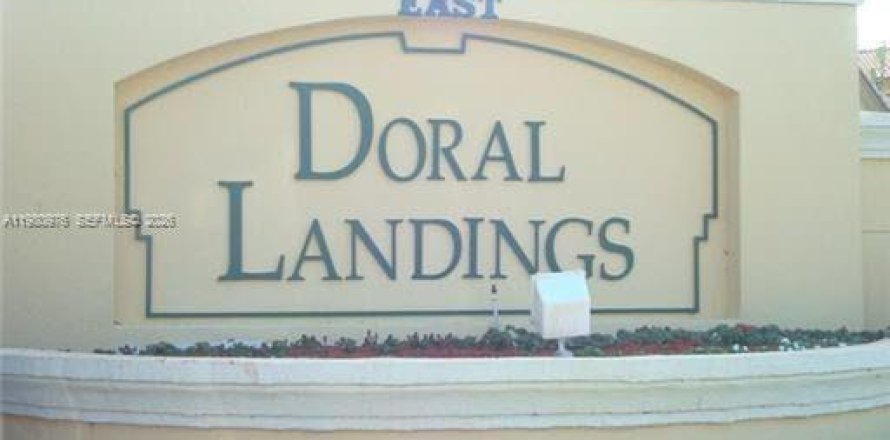 Villa ou maison à Doral, Floride 4 chambres, 200.11 m2 № 2079933