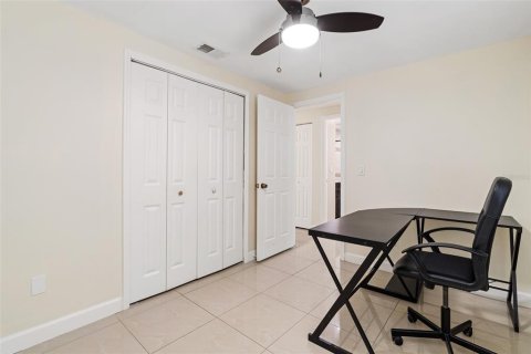 Casa en alquiler en Tampa, Florida, 3 dormitorios, 104.52 m2 № 1845019 - foto 8