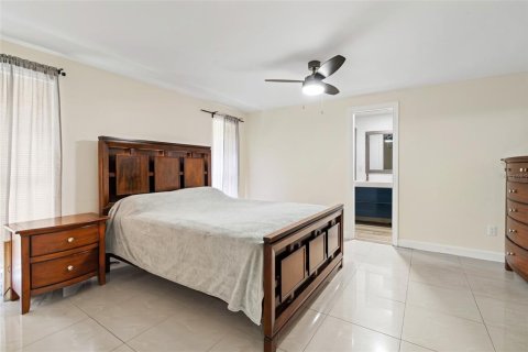 Casa en alquiler en Tampa, Florida, 3 dormitorios, 104.52 m2 № 1845019 - foto 5