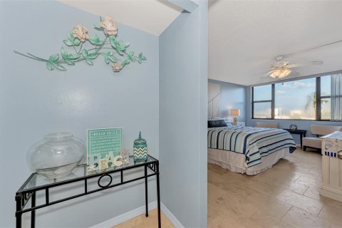 Condo in Sarasota, Florida, 2 bedrooms  № 707094 - photo 28