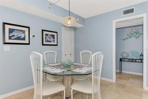 Condo in Sarasota, Florida, 2 bedrooms  № 707094 - photo 15