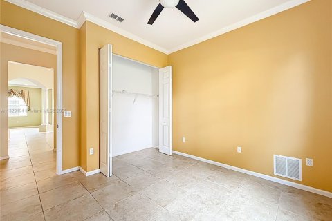 House in Royal Palm Beach, Florida 4 bedrooms, 269.42 sq.m. № 1800794 - photo 20