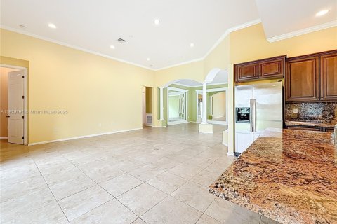 House in Royal Palm Beach, Florida 4 bedrooms, 269.42 sq.m. № 1800794 - photo 23