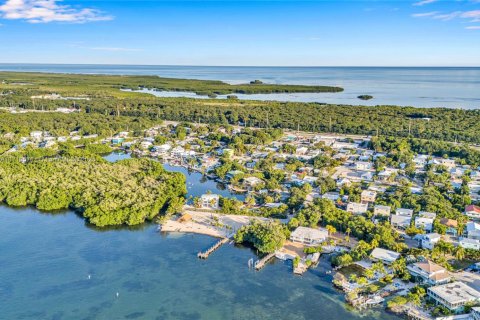 House in Key Largo, Florida 3 bedrooms, 151.62 sq.m. № 1471170 - photo 8