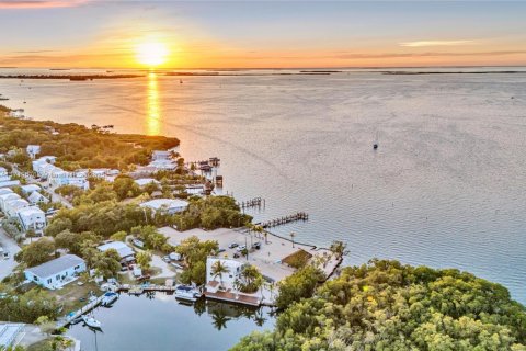 House in Key Largo, Florida 3 bedrooms, 151.62 sq.m. № 1471170 - photo 15