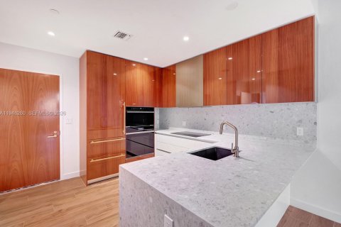 Condominio en alquiler en Miami, Florida, 1 dormitorio, 57.04 m2 № 2004216 - foto 18