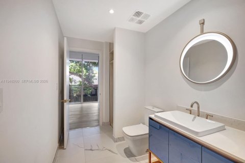 Condominio en alquiler en Miami, Florida, 1 dormitorio, 57.04 m2 № 2004216 - foto 24