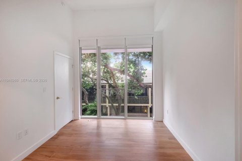 Condominio en alquiler en Miami, Florida, 1 dormitorio, 57.04 m2 № 2004216 - foto 20