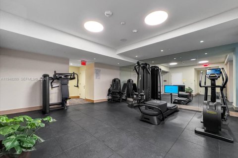 Condominio en alquiler en Miami, Florida, 1 dormitorio, 57.04 m2 № 2004216 - foto 10