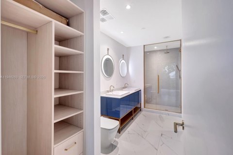 Condominio en alquiler en Miami, Florida, 1 dormitorio, 57.04 m2 № 2004216 - foto 23