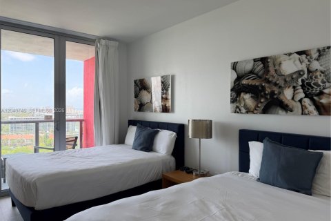Condo in Hallandale Beach, Florida, 2 bedrooms  № 2088112 - photo 27