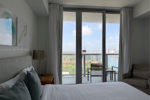 Condo in Hallandale Beach, Florida, 2 bedrooms  № 2088112 - photo 16