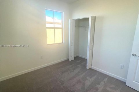 Touwnhouse à vendre à Hialeah, Floride: 3 chambres, 127.83 m2 № 1955775 - photo 27