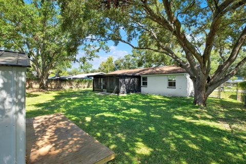 House in Tampa, Florida 4 bedrooms, 130.06 sq.m. № 1876208 - photo 29
