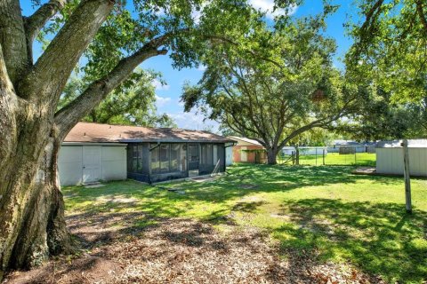 House in Tampa, Florida 4 bedrooms, 130.06 sq.m. № 1876208 - photo 28