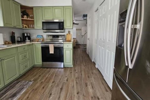 Villa ou maison à vendre à Tampa, Floride: 3 chambres, 97.55 m2 № 2156742 - photo 10