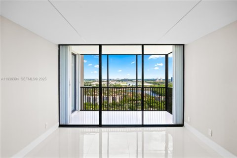 Condominio en venta en Aventura, Florida, 2 dormitorios, 107.49 m2 № 1994500 - foto 15