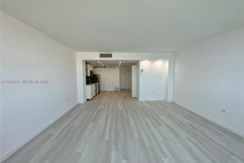 Condominio en alquiler en Miami, Florida, 53.88 m2 № 2010370 - foto 6