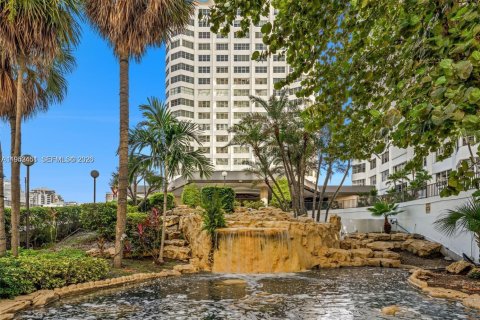 Condominio en alquiler en Miami, Florida, 53.88 m2 № 2010370 - foto 3