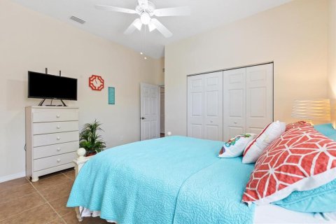 House in Oxford, Florida 3 bedrooms, 174.47 sq.m. № 2389465 - photo 20