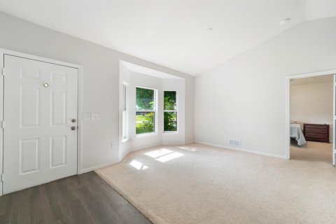House in Port St. Lucie, Florida 4 bedrooms, 158.86 sq.m. № 2186768 - photo 13