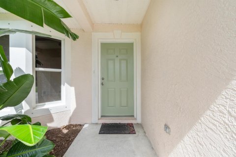 House in Port St. Lucie, Florida 4 bedrooms, 158.86 sq.m. № 2186768 - photo 11