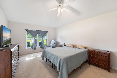 House in Port St. Lucie, Florida 4 bedrooms, 158.86 sq.m. № 2186768 - photo 25