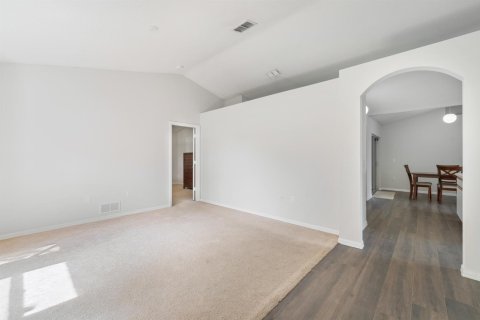 House in Port St. Lucie, Florida 4 bedrooms, 158.86 sq.m. № 2186768 - photo 15