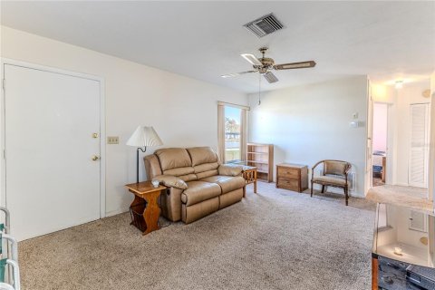 Villa ou maison à vendre à Spring Hill, Floride: 2 chambres, 82.13 m2 № 2142577 - photo 7